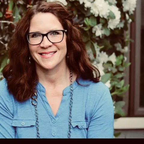 Photo of Victoria Kirby