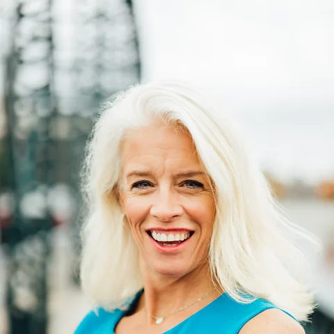 Photo of Diana L. Bitner