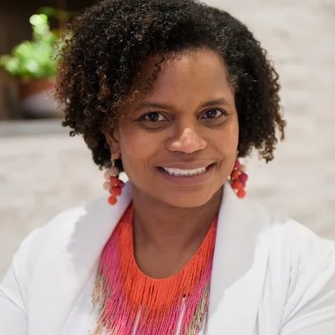 Photo of Nicole Perrotte